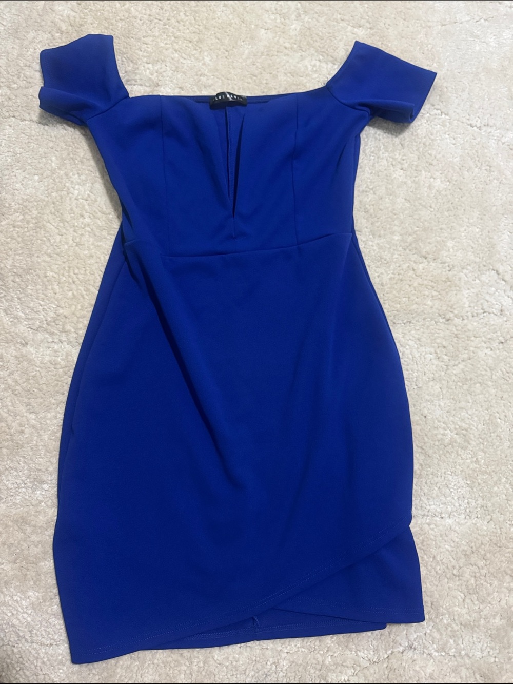 Off-Shoulder Royal Blue Sheath Dress
